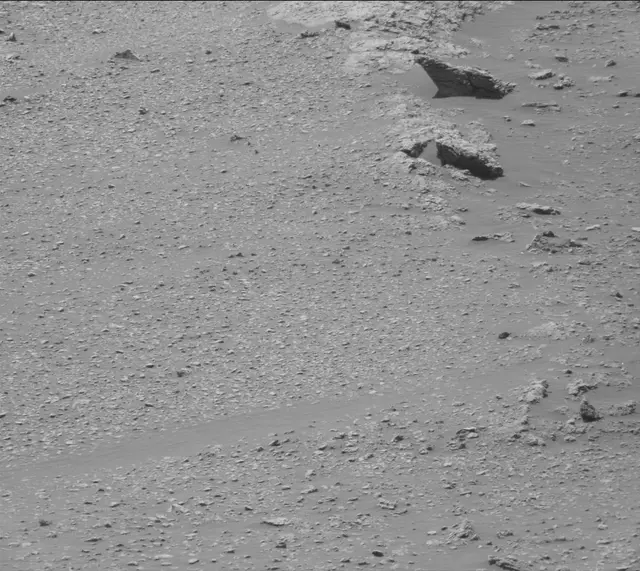 Sol 2943: Mast Camera (Mastcam)
