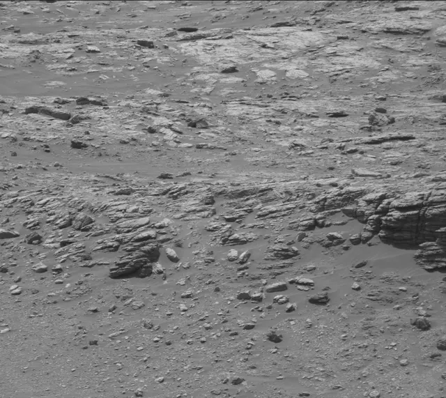Sol 2945: Mast Camera (Mastcam)