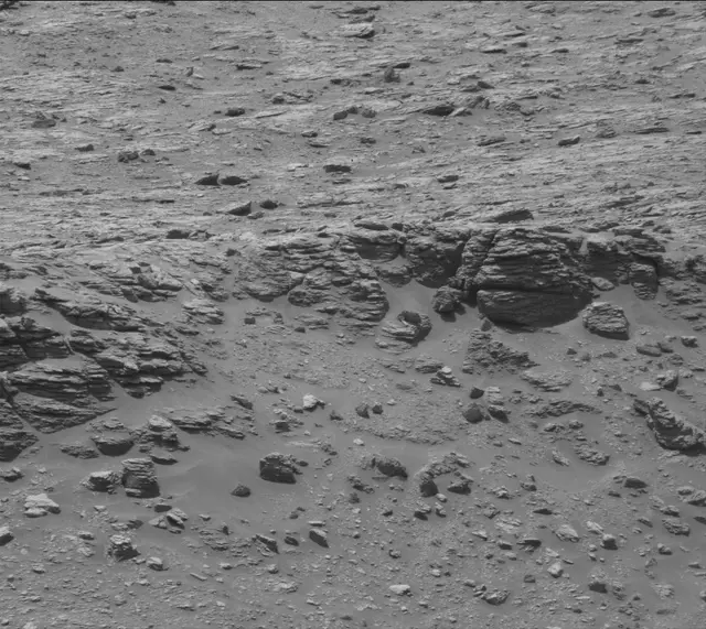Sol 2945: Mast Camera (Mastcam)