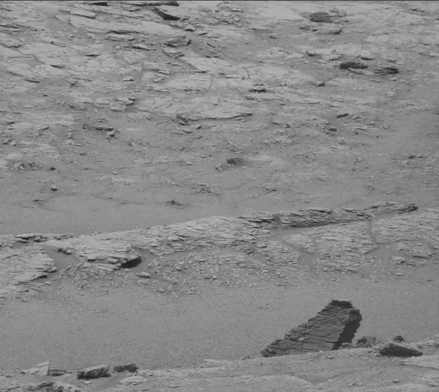 Sol 2945: Mast Camera (Mastcam)
