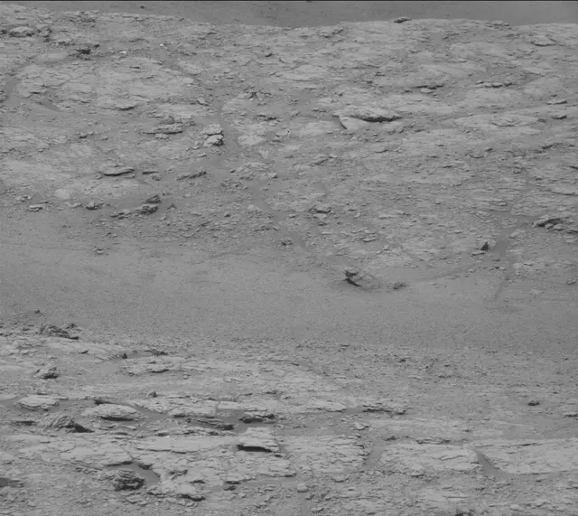 Sol 2945: Mast Camera (Mastcam)