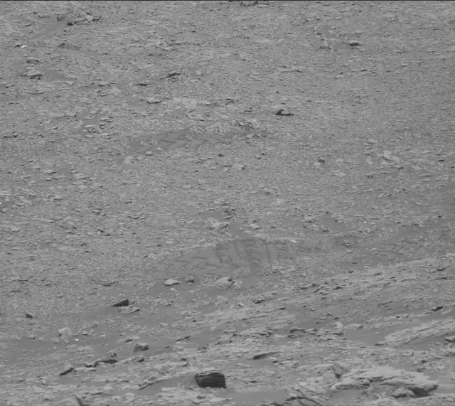 Sol 2945: Mast Camera (Mastcam)