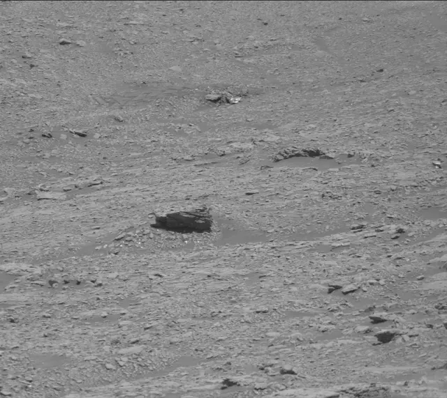 Sol 2945: Mast Camera (Mastcam)
