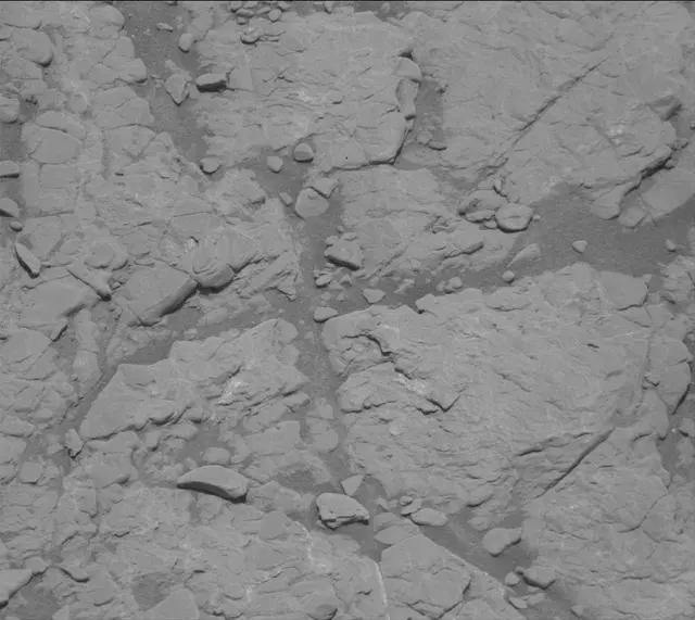 Sol 2945: Mast Camera (Mastcam)