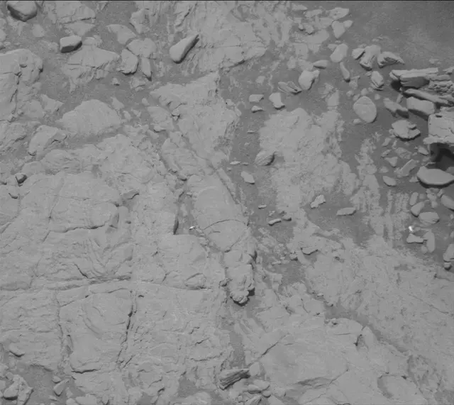 Sol 2945: Mast Camera (Mastcam)