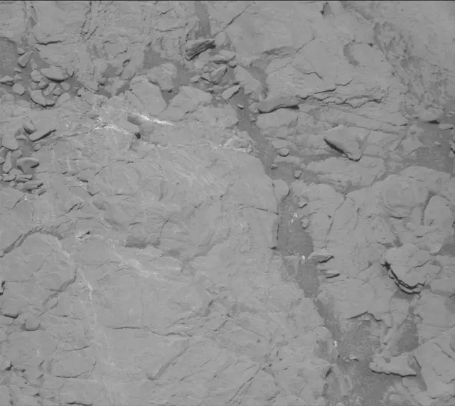 Sol 2945: Mast Camera (Mastcam)