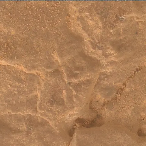 Sol 2945: Mars Hand Lens Imager (MAHLI)