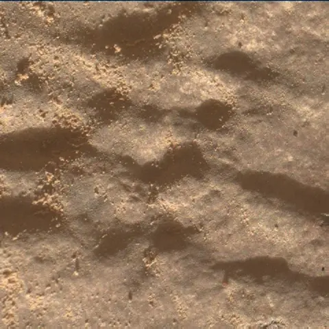 Sol 2945: Mars Hand Lens Imager (MAHLI)