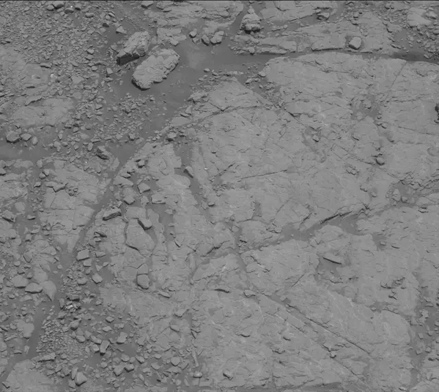 Sol 2946: Mast Camera (Mastcam)