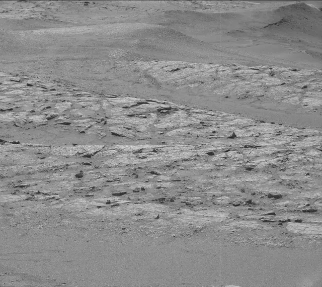 Sol 2946: Mast Camera (Mastcam)