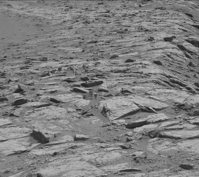 Sol 2946: Mast Camera (Mastcam)