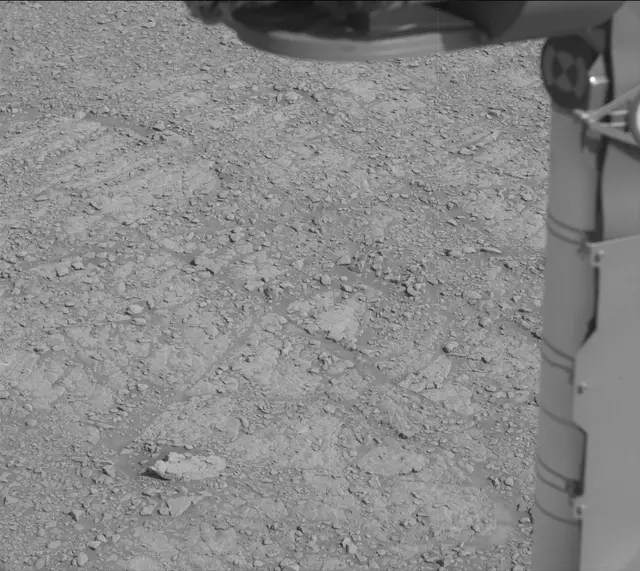 Sol 2946: Mast Camera (Mastcam)