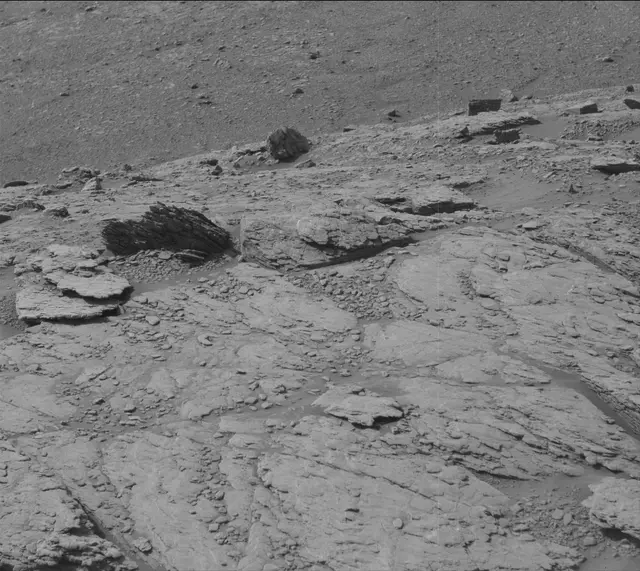 Sol 2946: Mast Camera (Mastcam)