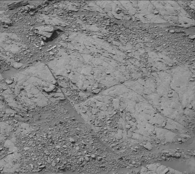 Sol 2946: Mast Camera (Mastcam)