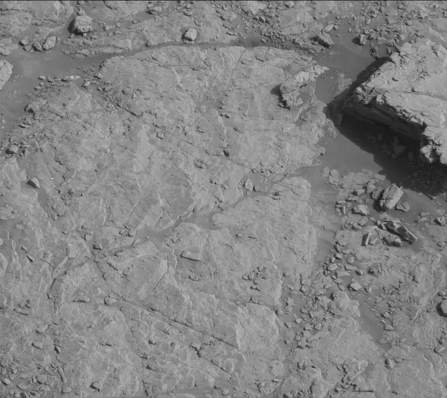 Sol 2946: Mast Camera (Mastcam)