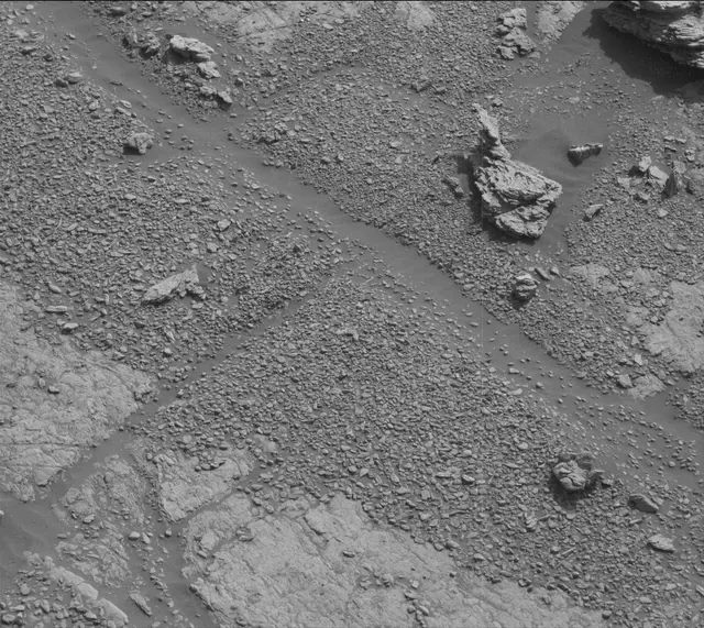 Sol 2947: Mast Camera (Mastcam)