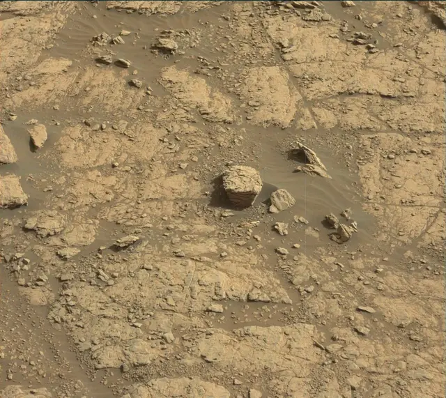 Sol 2947: Mast Camera (Mastcam)