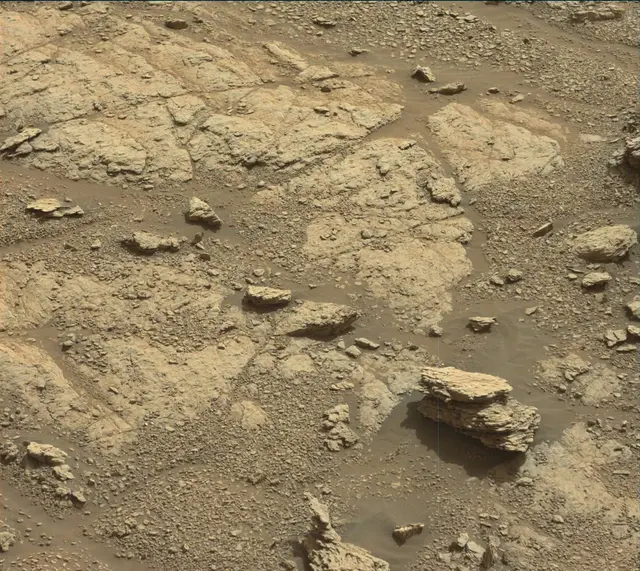 Sol 2947: Mast Camera (Mastcam)