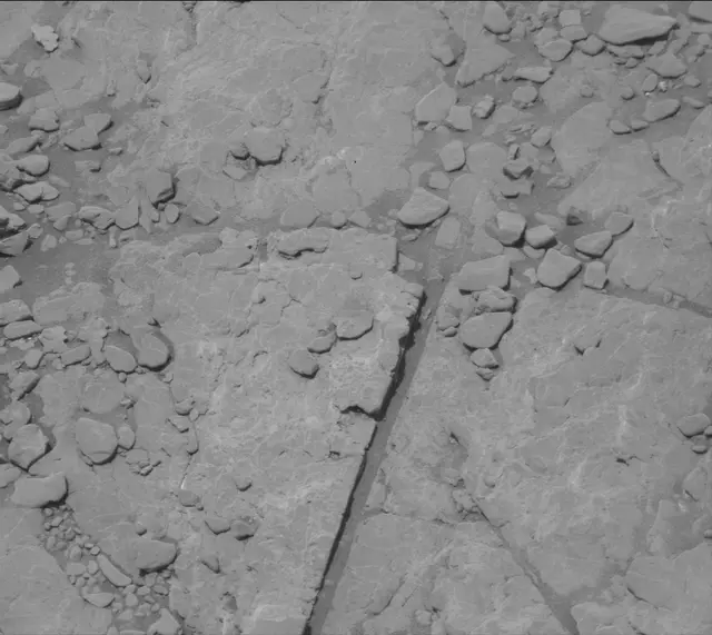 Sol 2947: Mast Camera (Mastcam)