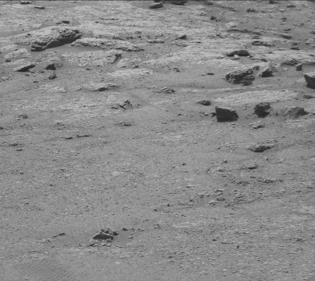 Sol 2947: Mast Camera (Mastcam)