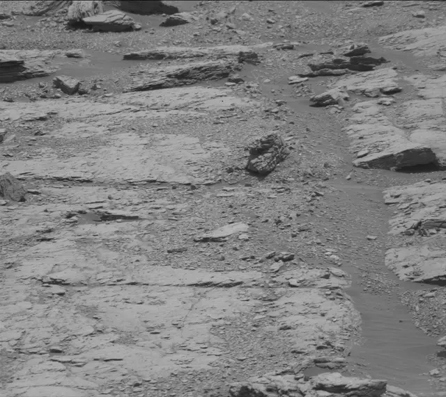 Sol 2947: Mast Camera (Mastcam)