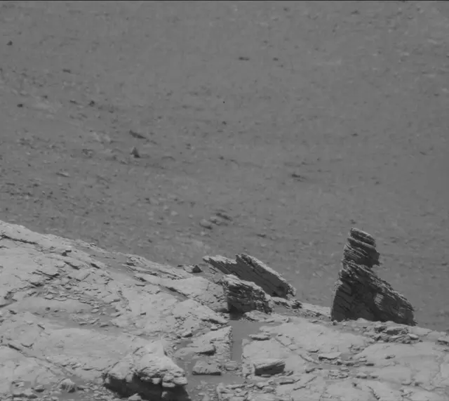 Sol 2947: Mast Camera (Mastcam)