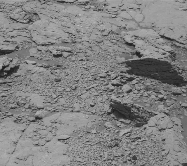 Sol 2947: Mast Camera (Mastcam)