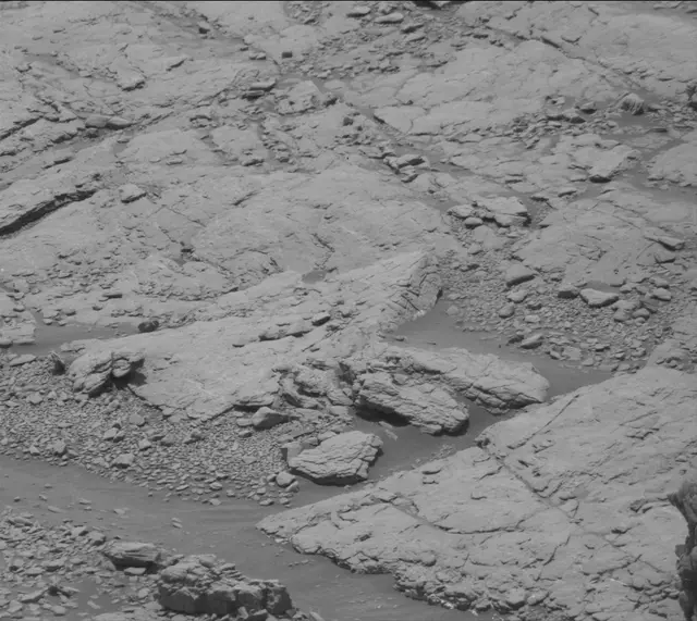 Sol 2947: Mast Camera (Mastcam)