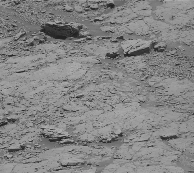 Sol 2947: Mast Camera (Mastcam)