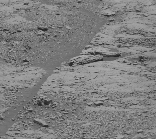 Sol 2947: Mast Camera (Mastcam)