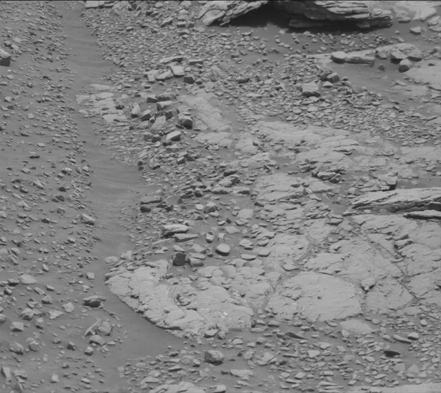Sol 2947: Mast Camera (Mastcam)