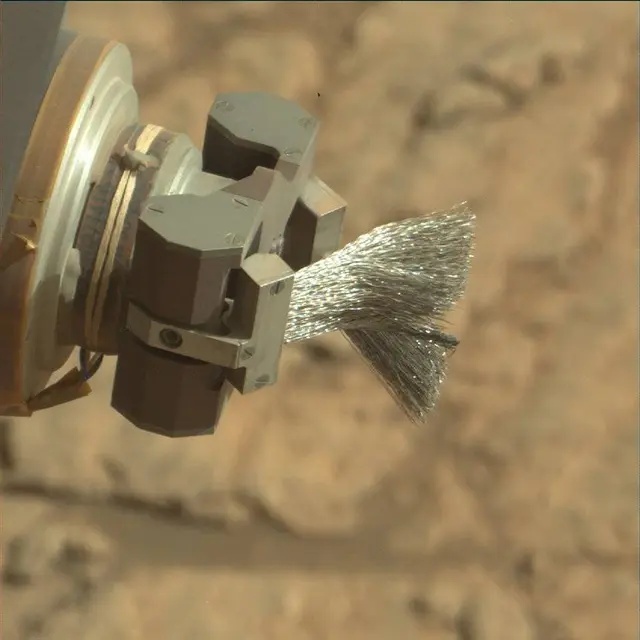 Sol 2949: Mast Camera (Mastcam)