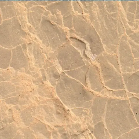 Sol 2949: Mars Hand Lens Imager (MAHLI)