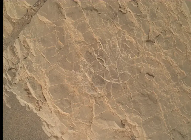Sol 2949: Mars Hand Lens Imager (MAHLI)