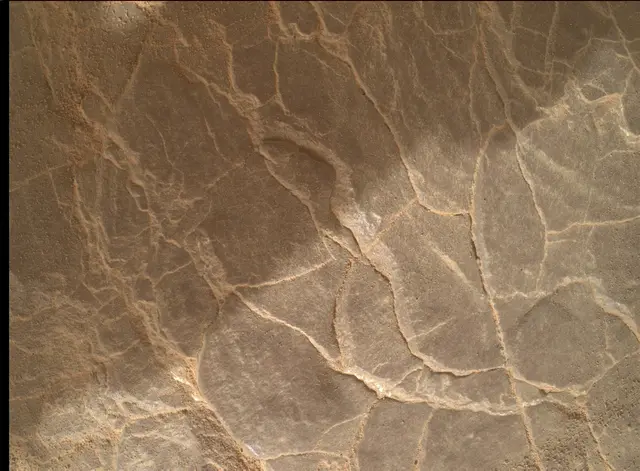 Sol 2949: Mars Hand Lens Imager (MAHLI)