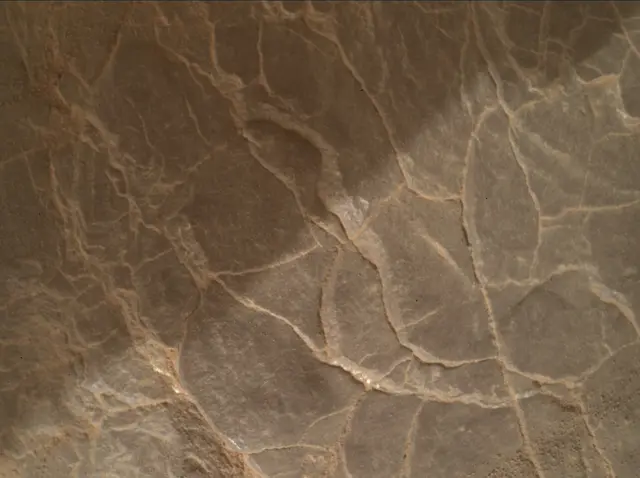 Sol 2949: Mars Hand Lens Imager (MAHLI)