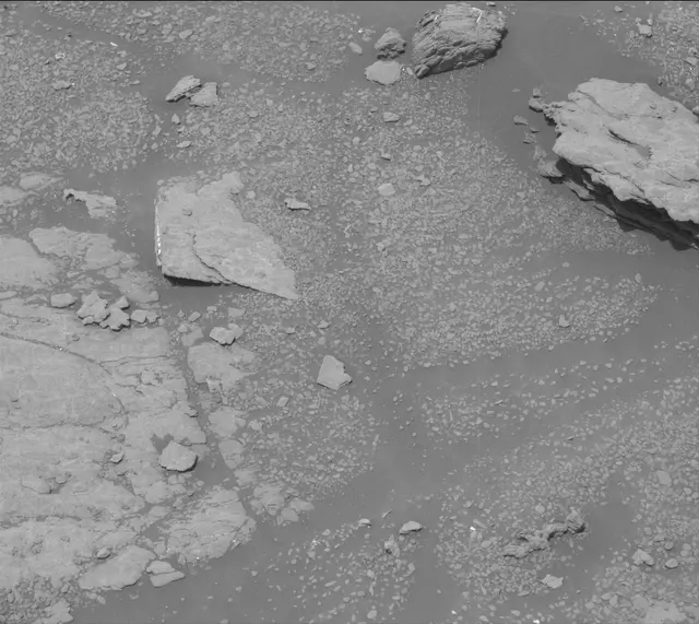 Sol 2950: Mast Camera (Mastcam)