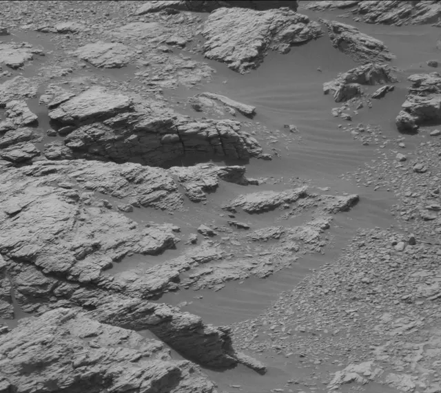 Sol 2950: Mast Camera (Mastcam)