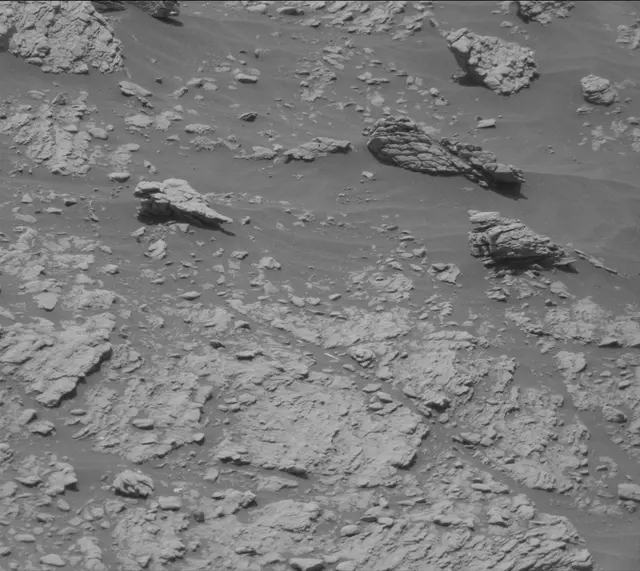 Sol 2950: Mast Camera (Mastcam)