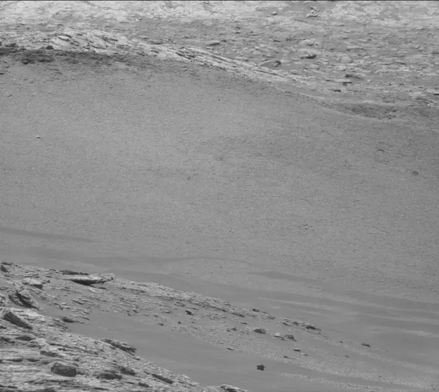 Sol 2950: Mast Camera (Mastcam)