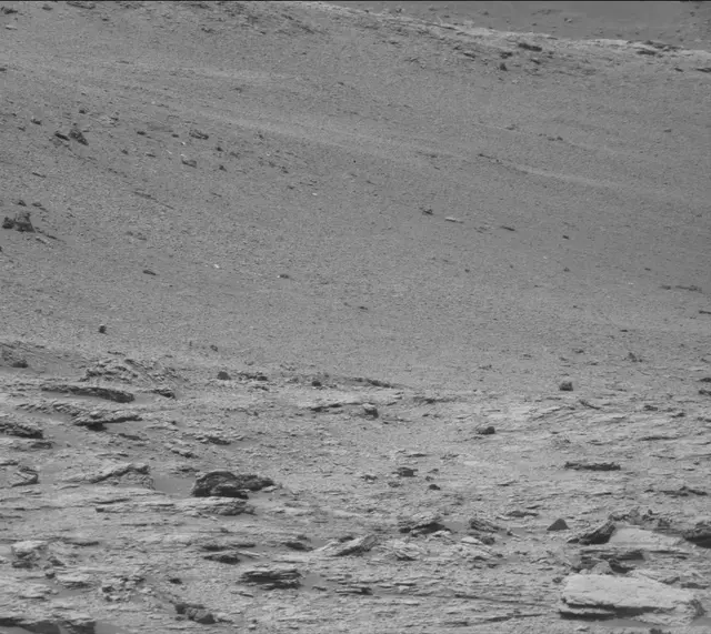 Sol 2950: Mast Camera (Mastcam)