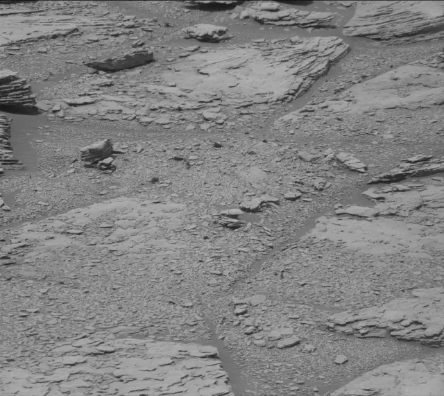 Sol 2950: Mast Camera (Mastcam)