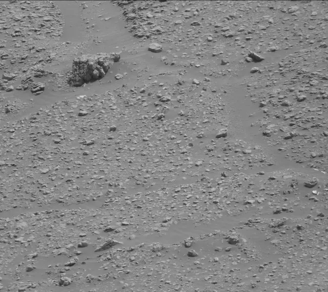 Sol 2950: Mast Camera (Mastcam)