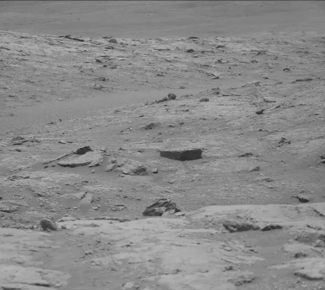 Sol 2950: Mast Camera (Mastcam)