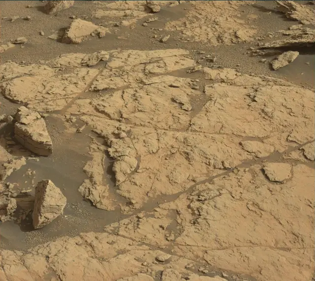 Sol 2951: Mast Camera (Mastcam)