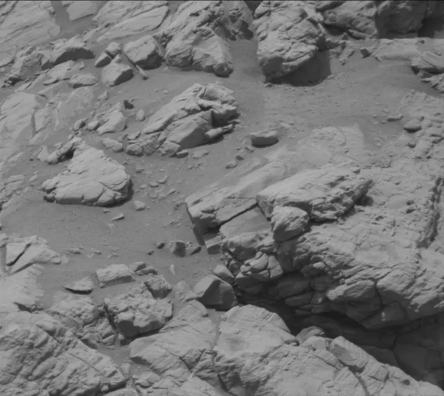 Sol 2951: Mast Camera (Mastcam)