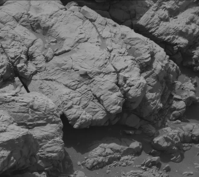 Sol 2951: Mast Camera (Mastcam)