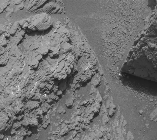 Sol 2951: Mast Camera (Mastcam)