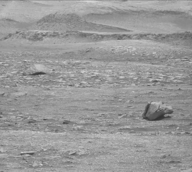 Sol 2961: Mast Camera (Mastcam)