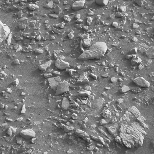 Sol 2965: Mast Camera (Mastcam)